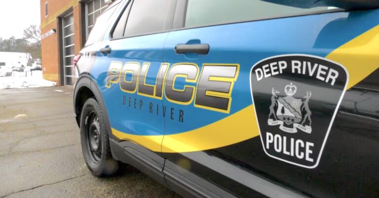 Laurentian Hills to hire Deep River Police?